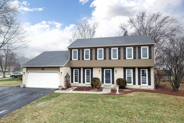 903 Canyon Run Road, Naperville, IL 60565