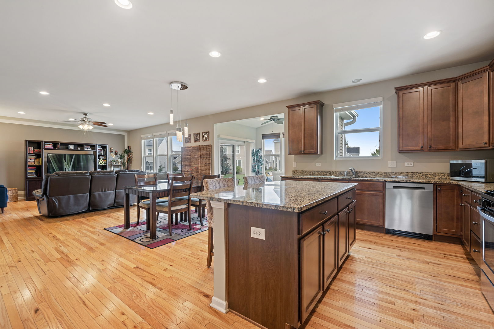 4319 Silver Bell Court, Naperville, IL 60564