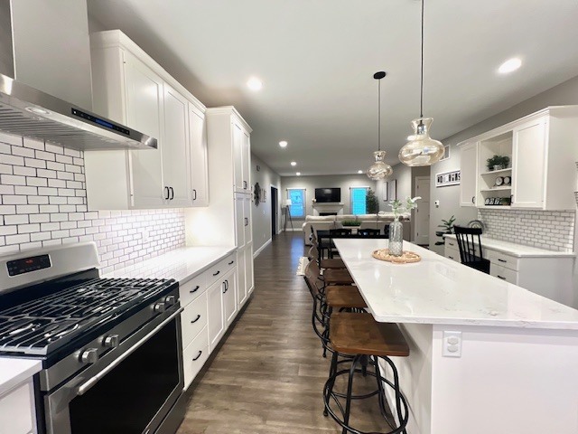 413 Moore Street, Clinton, IL 61727