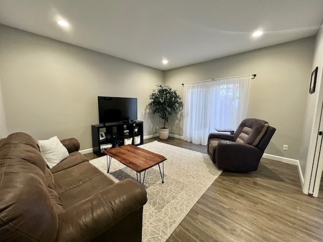 413 Moore Street, Clinton, IL 61727