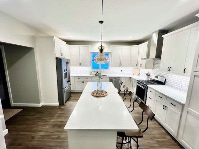 413 Moore Street, Clinton, IL 61727