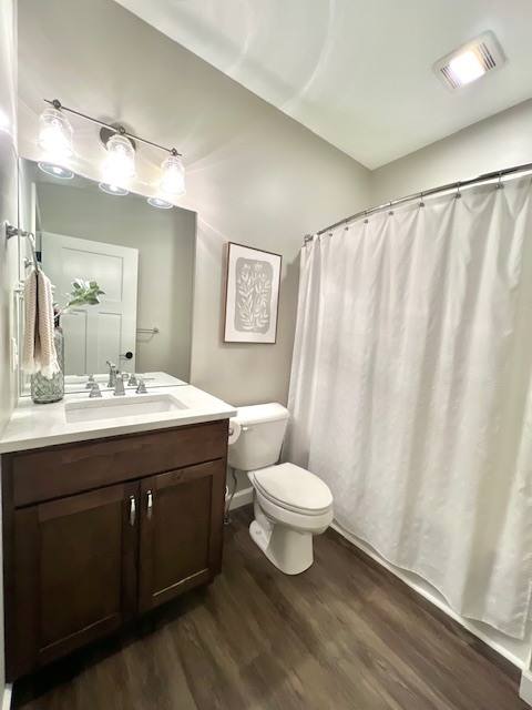 413 Moore Street, Clinton, IL 61727