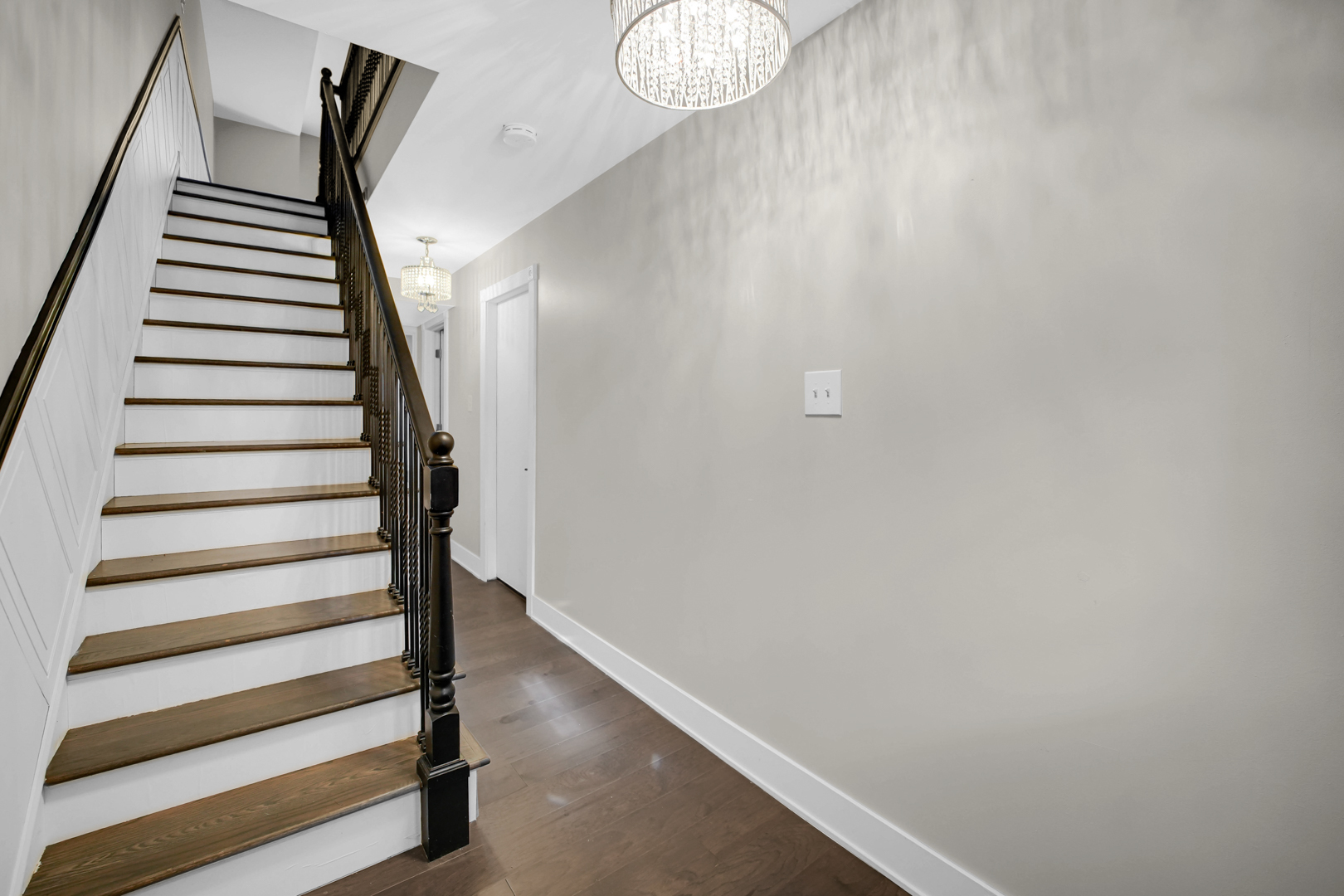 8202 Gruener Court #8202, Palos Hills, IL 60465