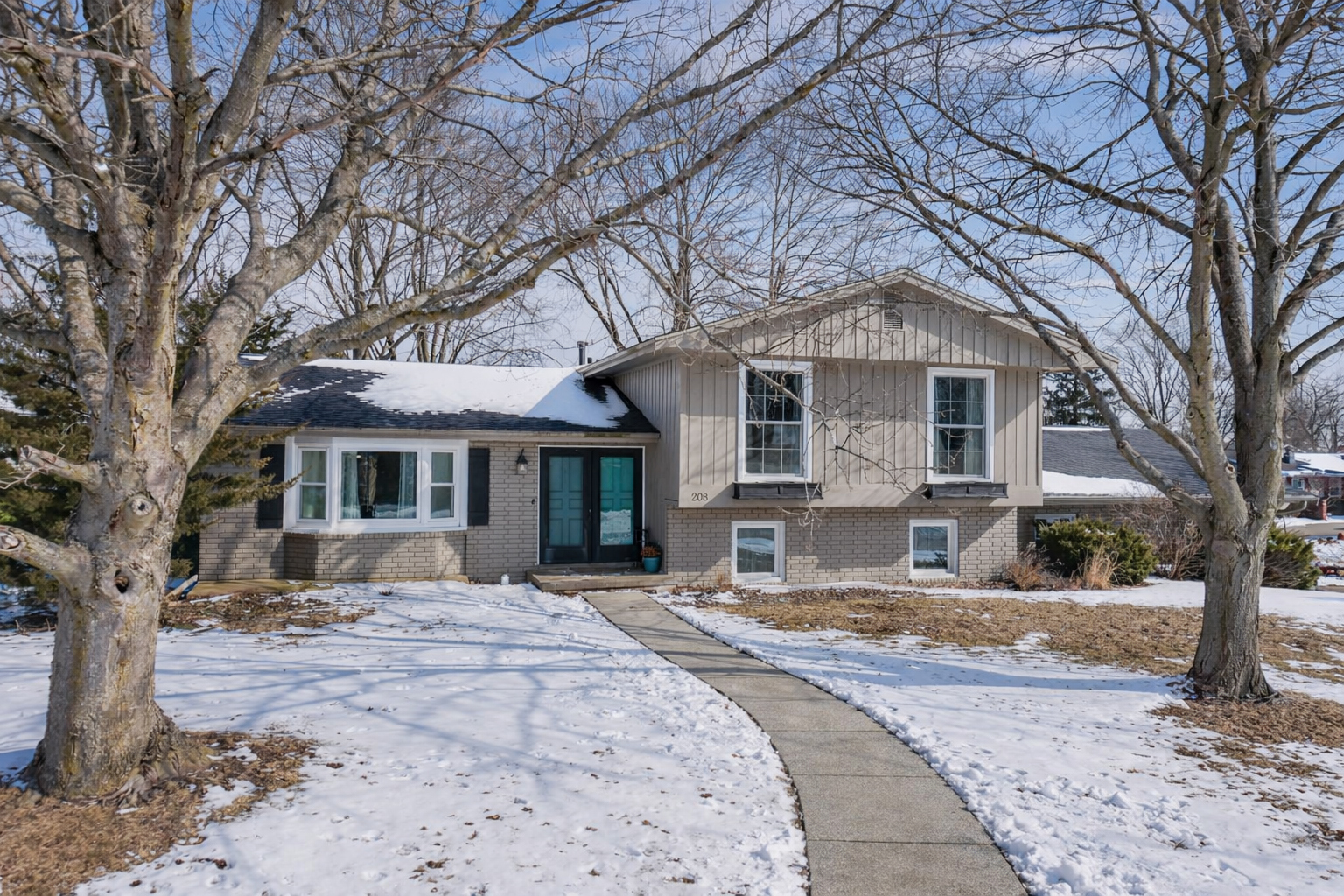 208 Hammitt Drive, Normal, IL 61761