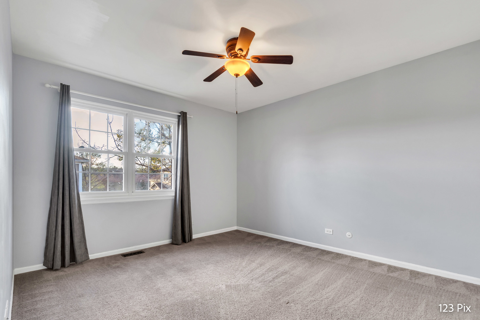 111 Brookwood Court #111, Vernon Hills, IL 60061