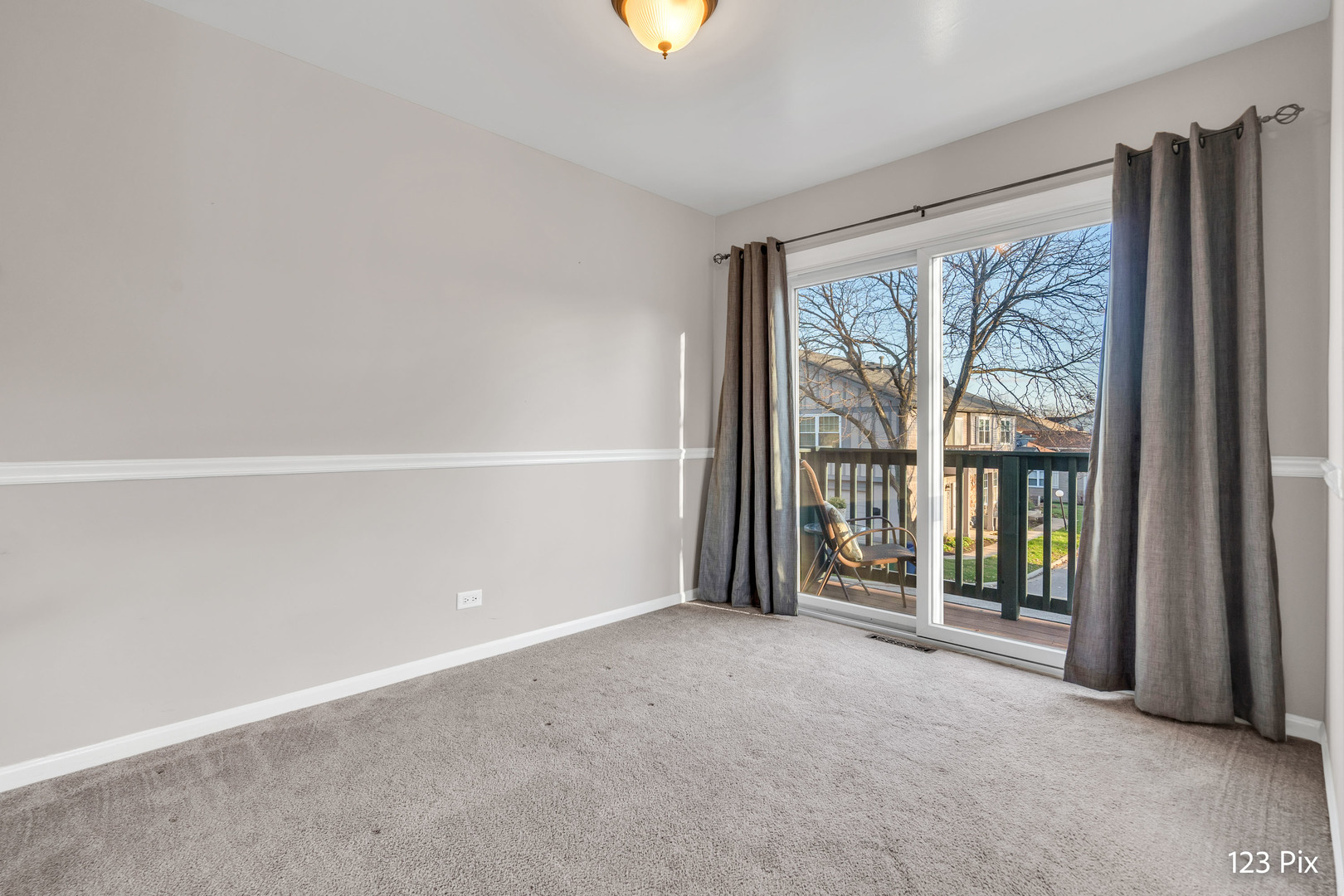 111 Brookwood Court #111, Vernon Hills, IL 60061