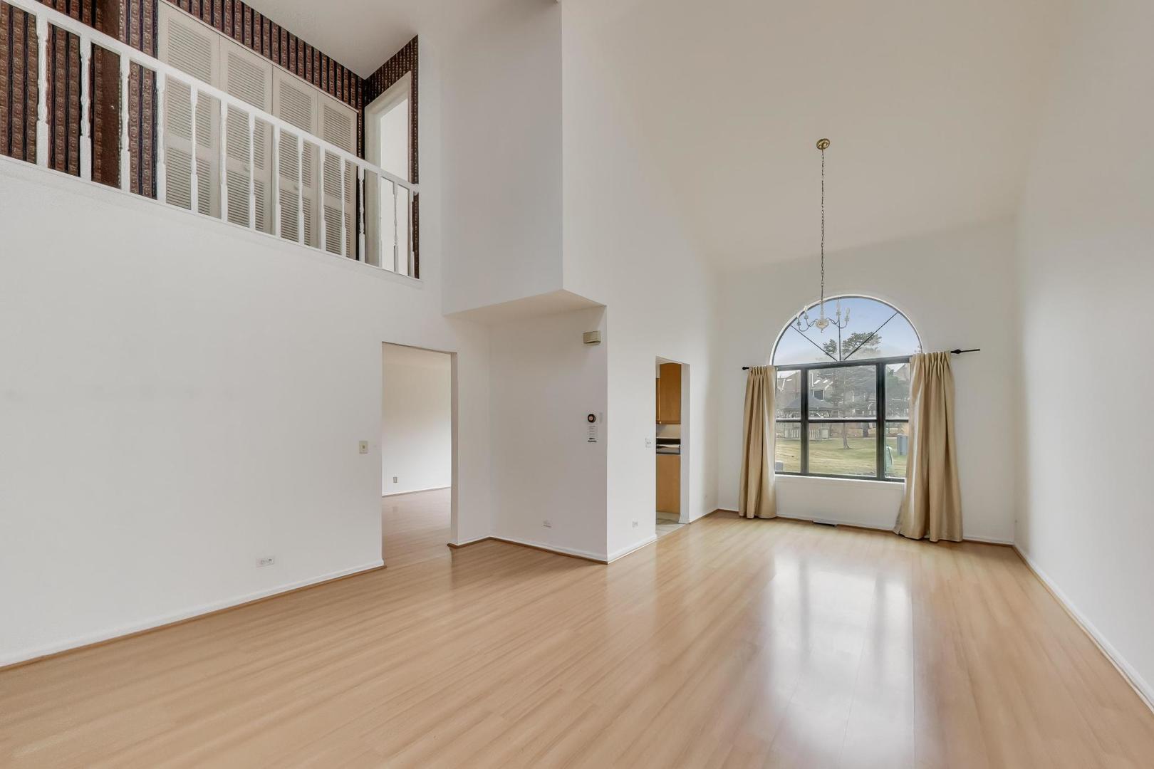 11467 Ashley Woods Drive, Westchester, IL 60154