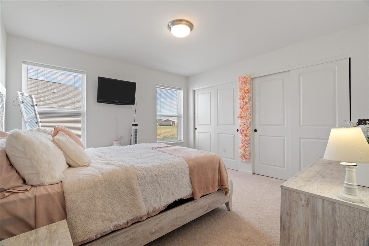 28609 Augusta Lane, Lakemoor, IL 60051