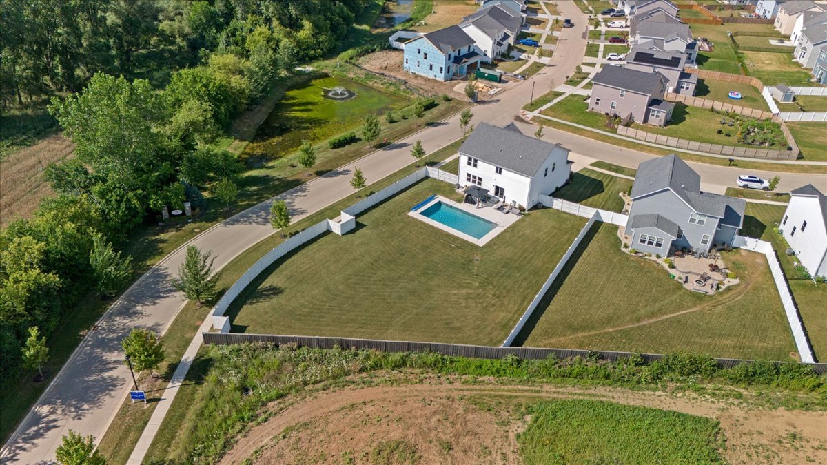 28609 Augusta Lane, Lakemoor, IL 60051