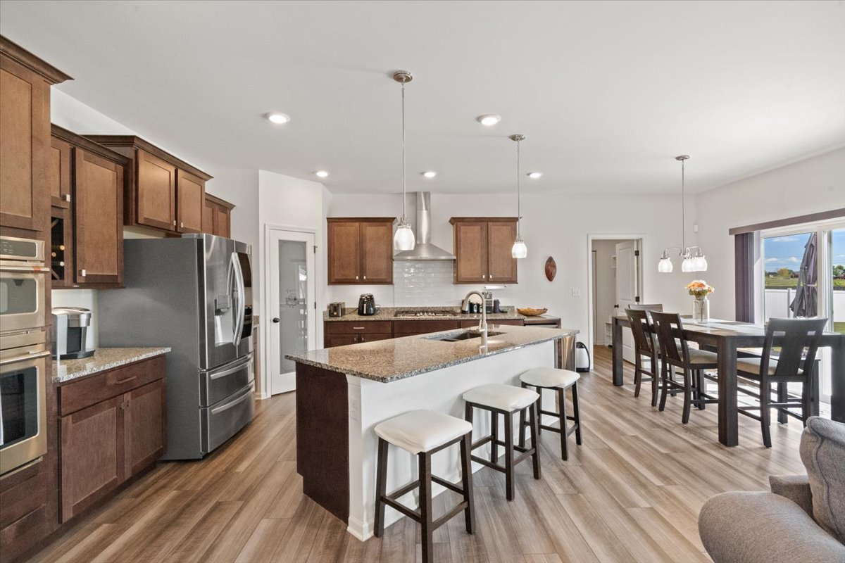 28609 Augusta Lane, Lakemoor, IL 60051