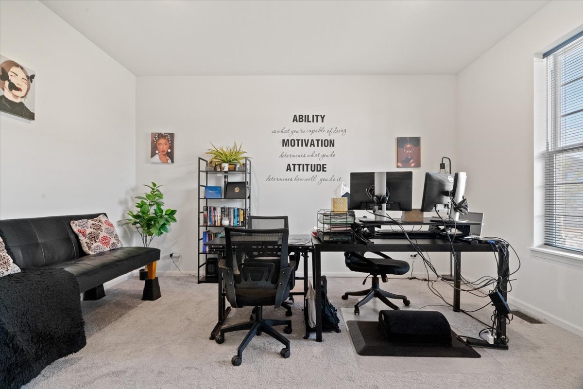 28609 Augusta Lane, Lakemoor, IL 60051