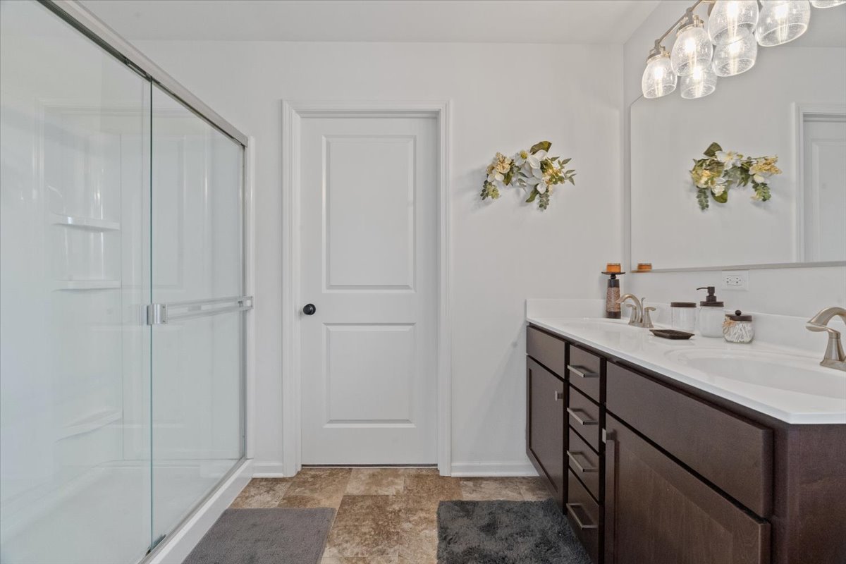 28609 Augusta Lane, Lakemoor, IL 60051