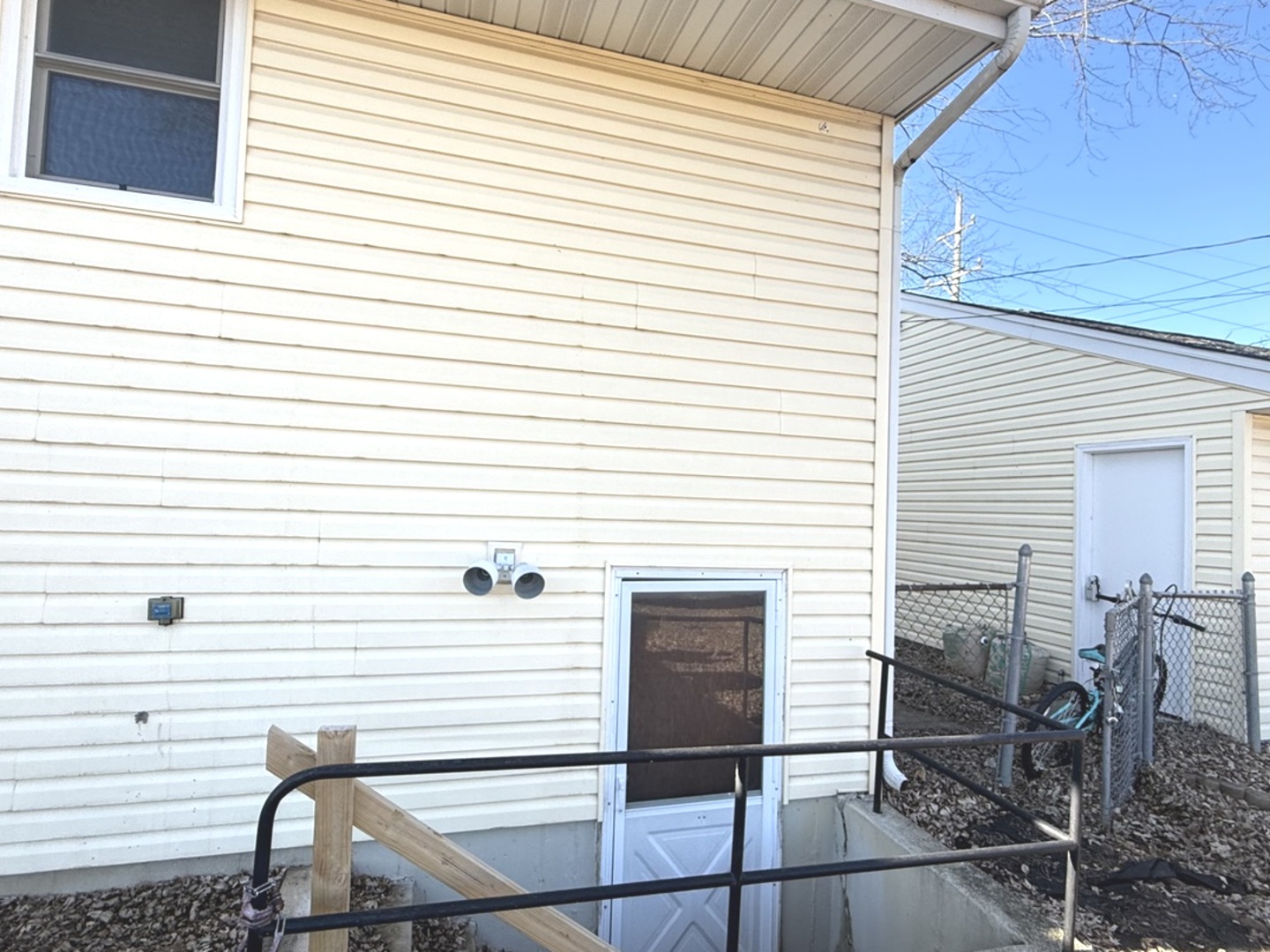 1115 Lotus Drive, Round Lake Beach, IL 60073