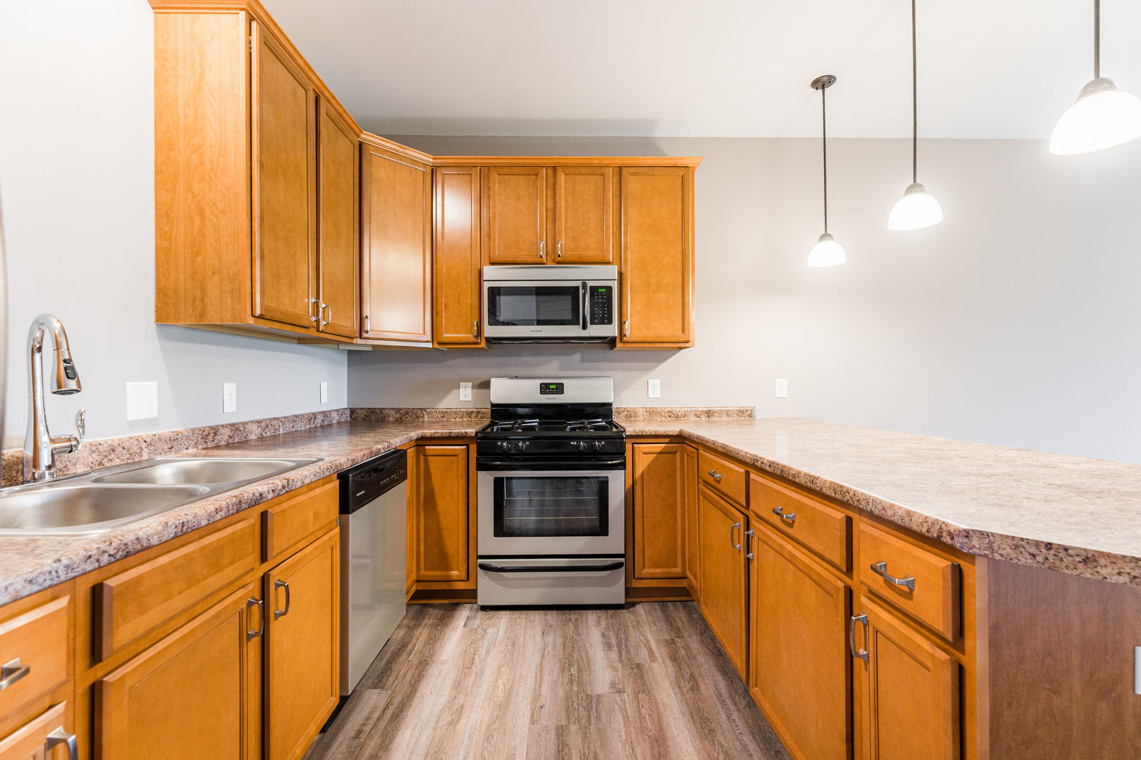 2368 Concord Drive #2368, Sycamore, IL 60178