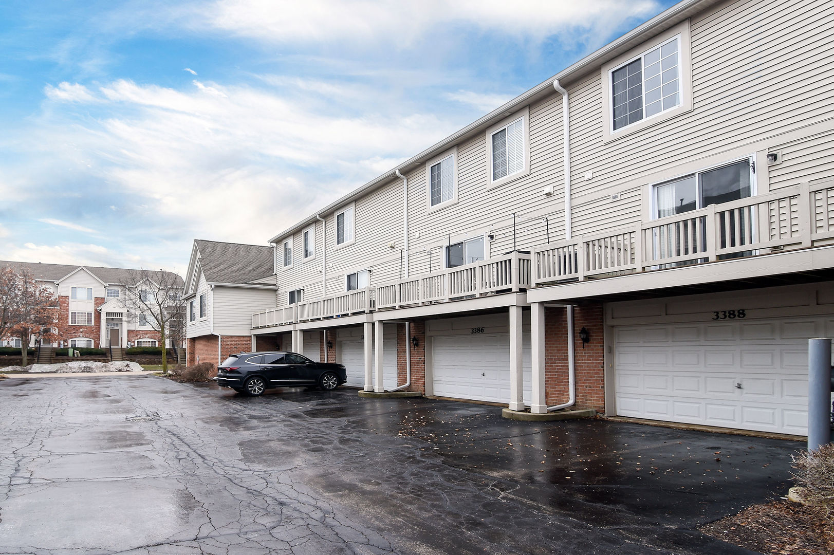 3388 Sanctuary Drive, Elgin, IL 60124