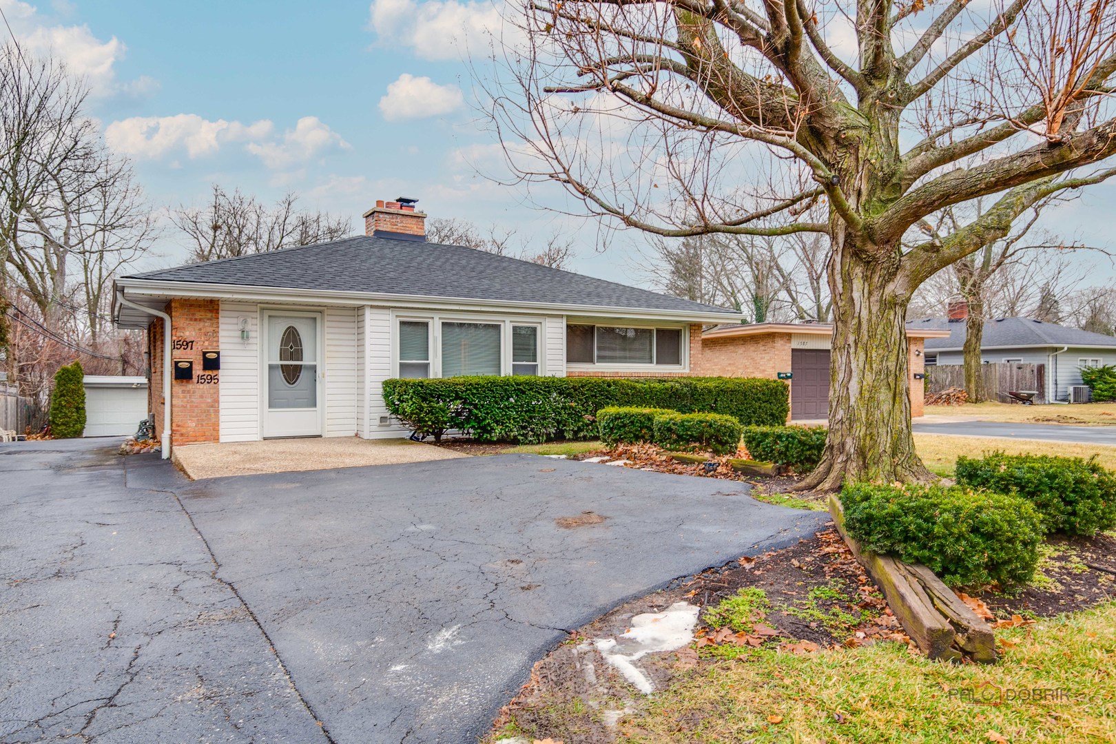 1595 N Mckinley Road #1, Lake Forest, IL 60045