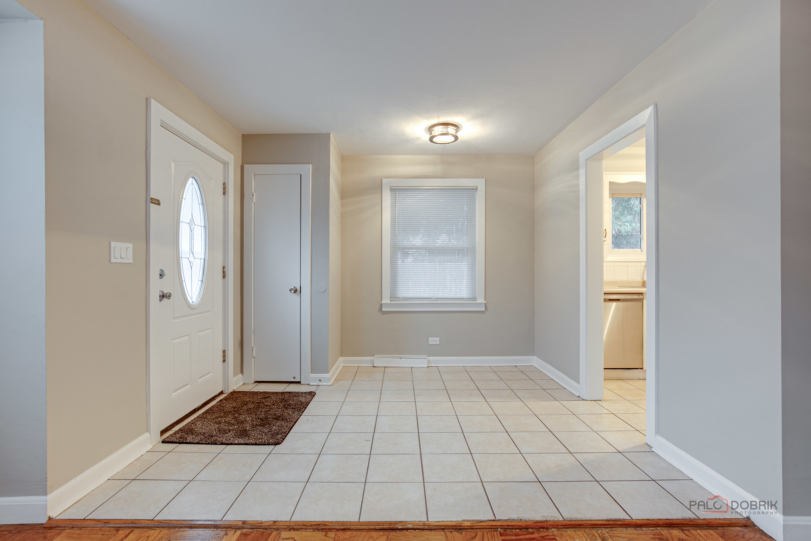 1595 N Mckinley Road #1, Lake Forest, IL 60045