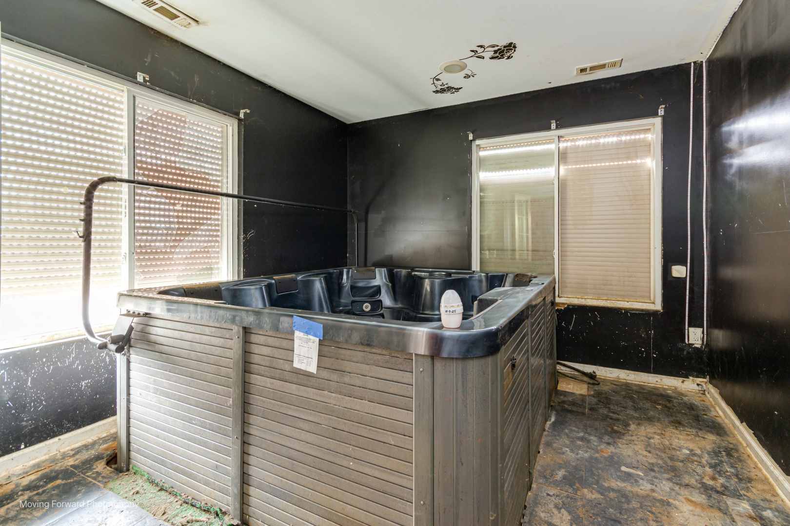 15264 Greenwood Road, Dolton, IL 60419