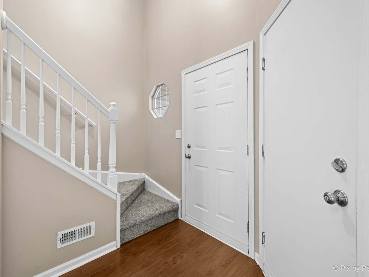 1889 Stoneheather Avenue, Aurora, IL 60503