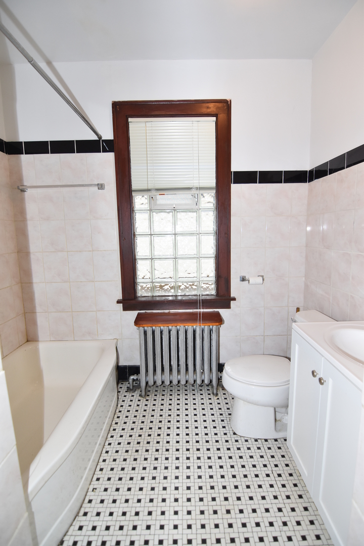 141 W 124th Street, Chicago, IL 60628