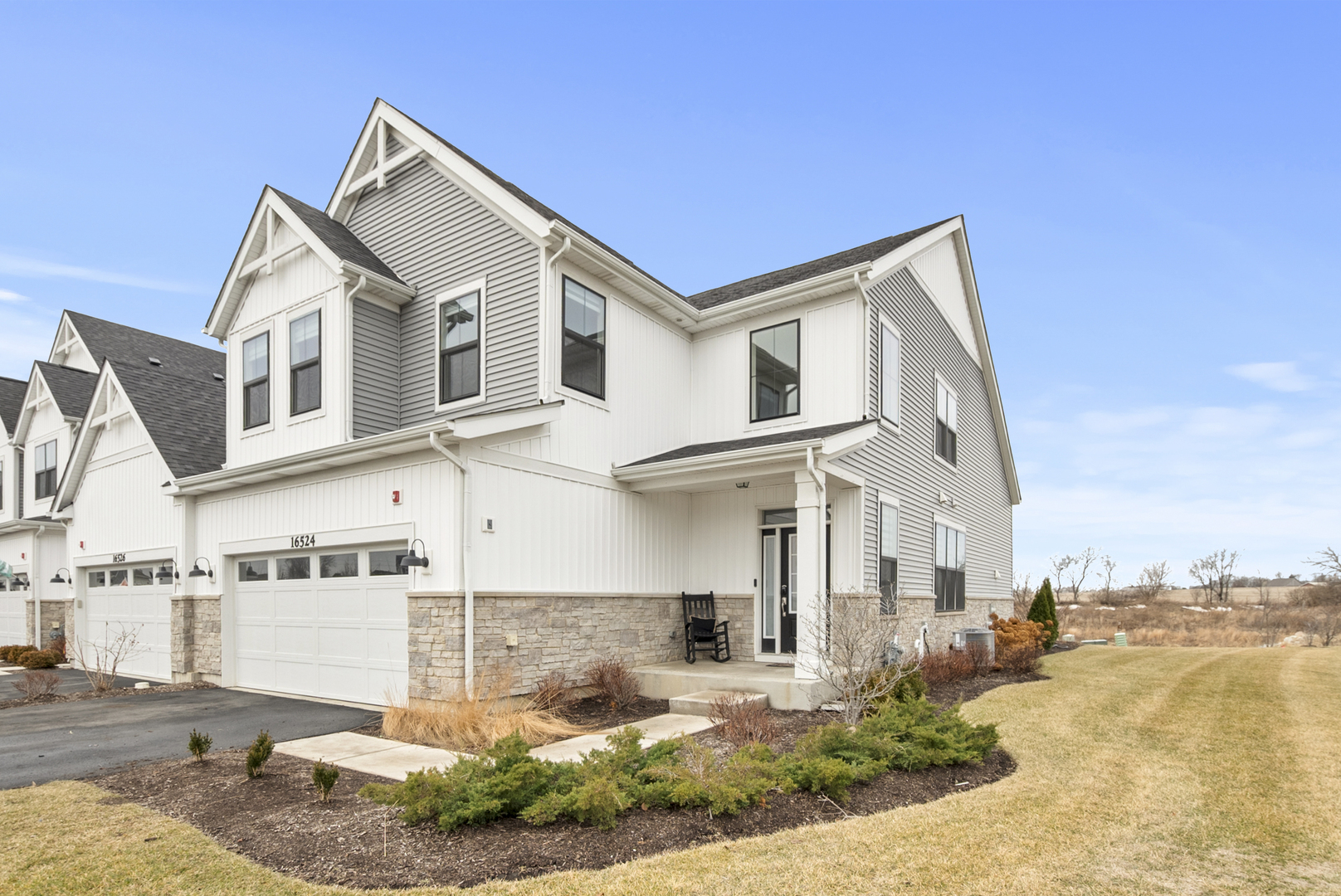 16524 S Winding Creek Lane, Lockport, IL 60441