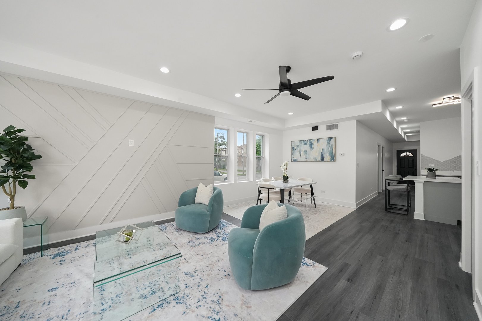 322 S Kostner Avenue, Chicago, IL 60624