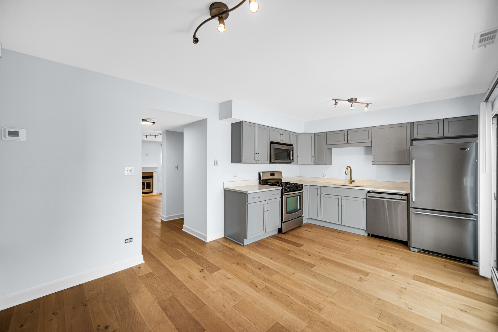 6318 Prideham Street #6318, Downers Grove, IL 60516