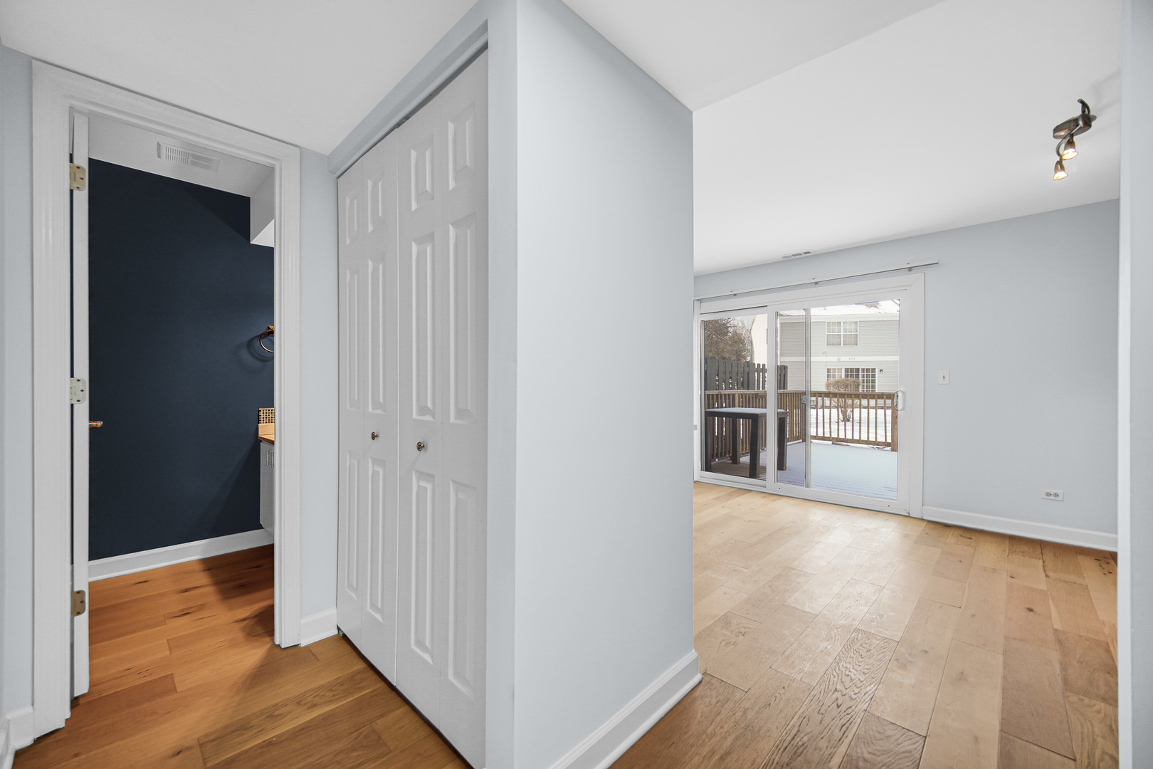 6318 Prideham Street #6318, Downers Grove, IL 60516