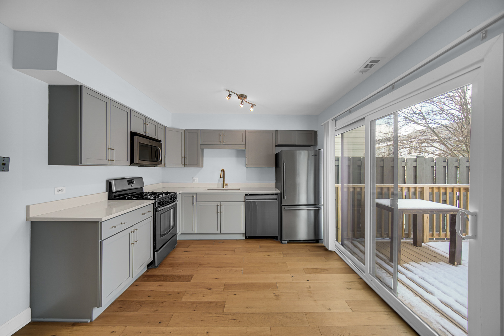 6318 Prideham Street #6318, Downers Grove, IL 60516