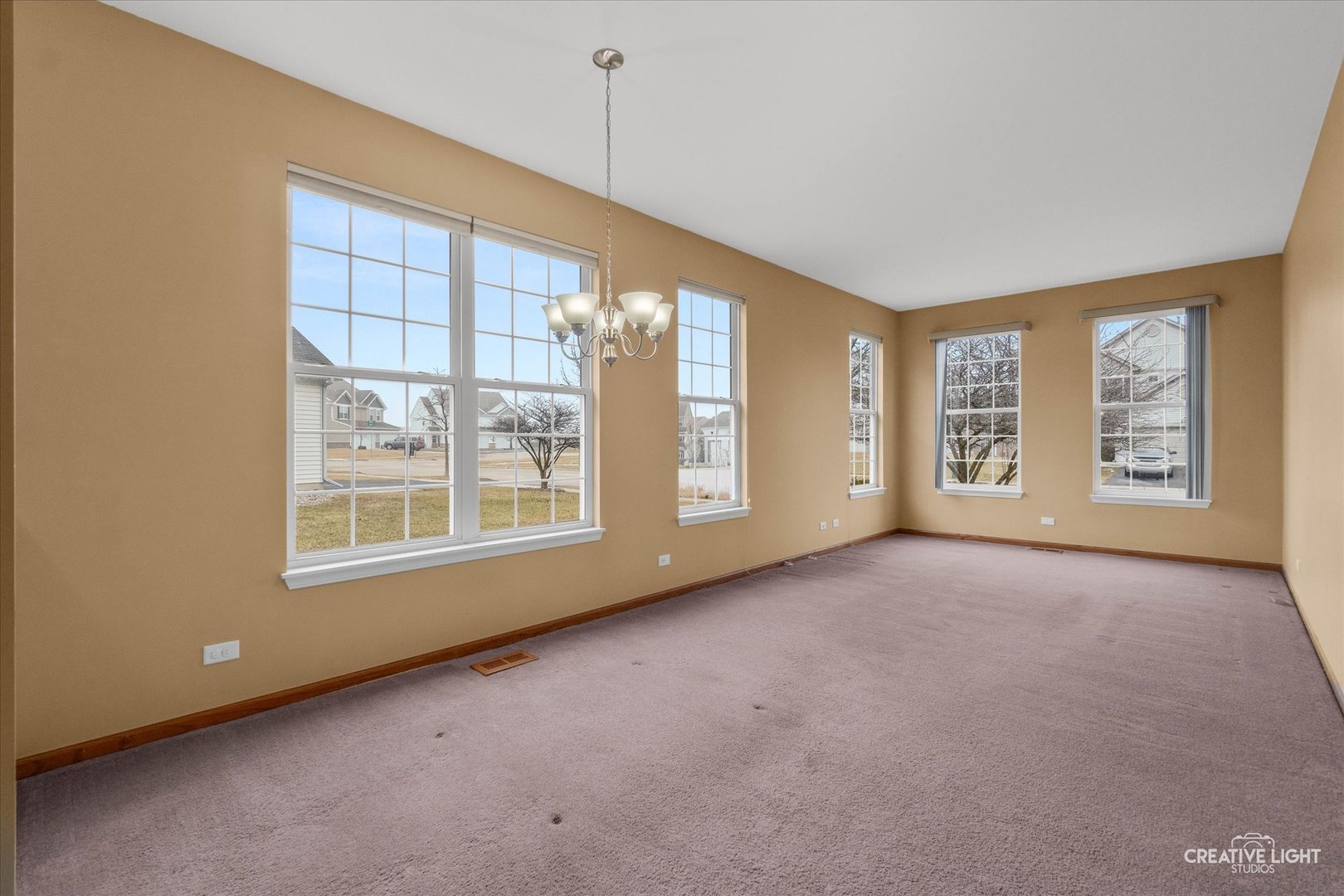 1215 Violet Lane, Joliet, IL 60431