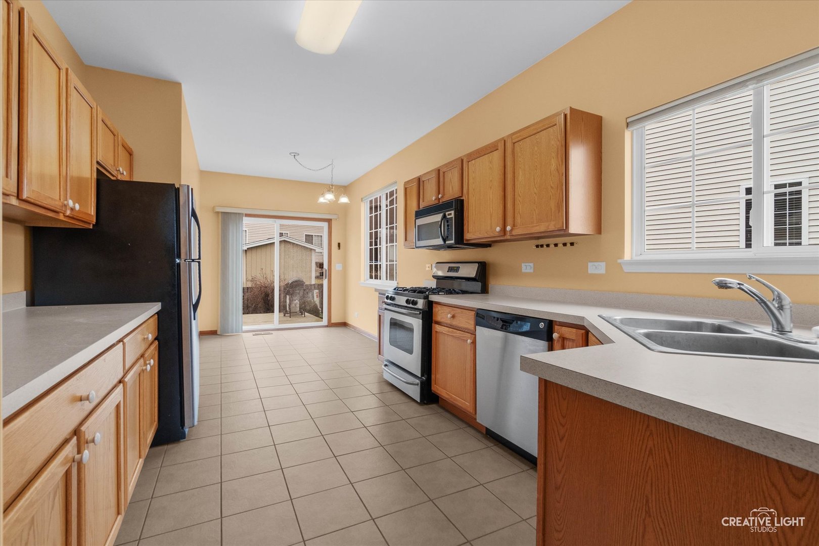 1215 Violet Lane, Joliet, IL 60431