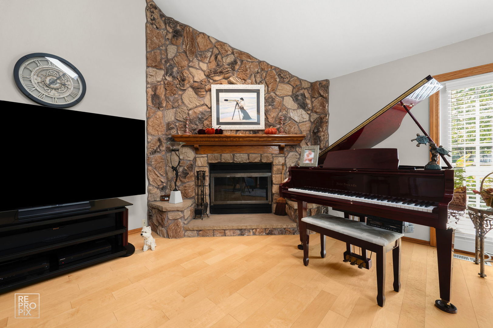 544 Philip Drive, Bartlett, IL 60103