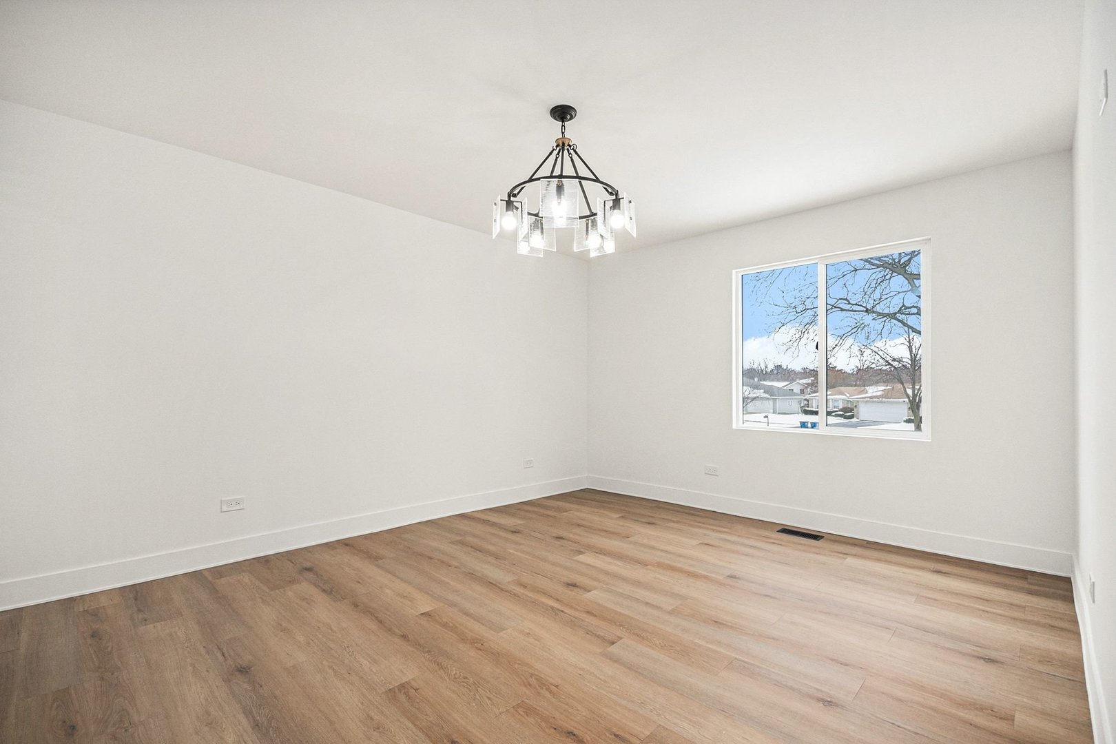 1430 Holland Place, Downers Grove, IL 60515