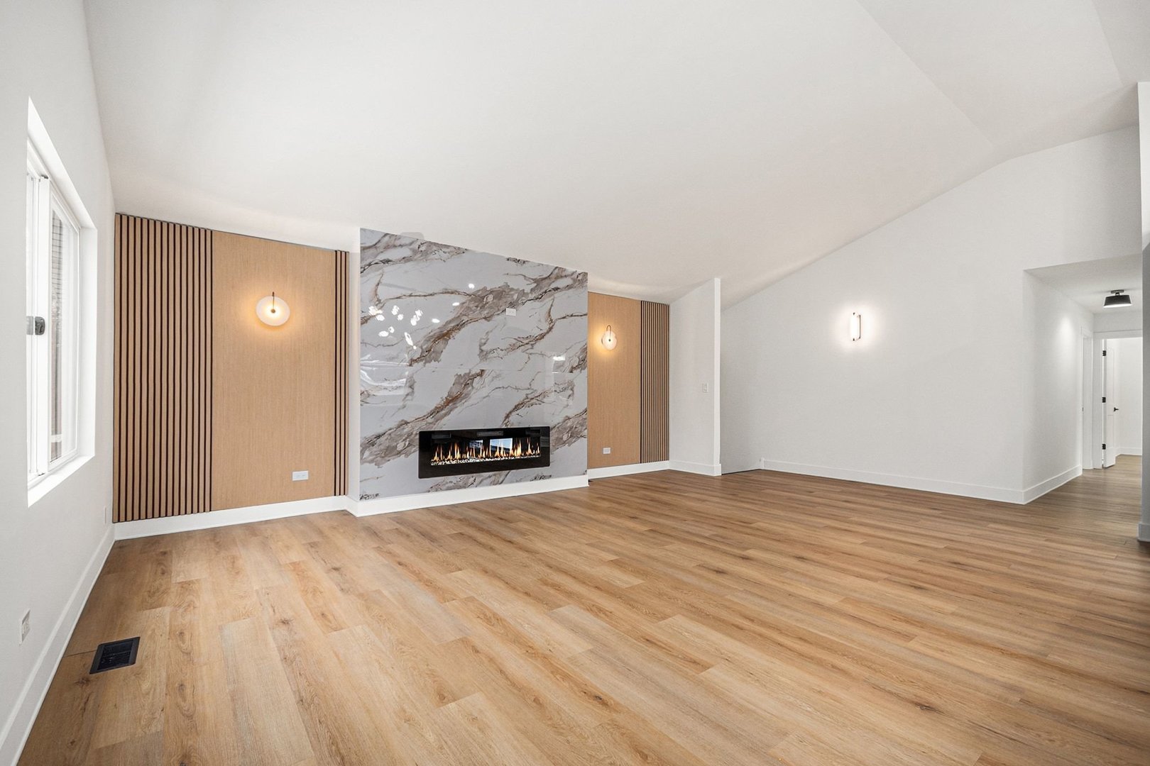 1430 Holland Place, Downers Grove, IL 60515