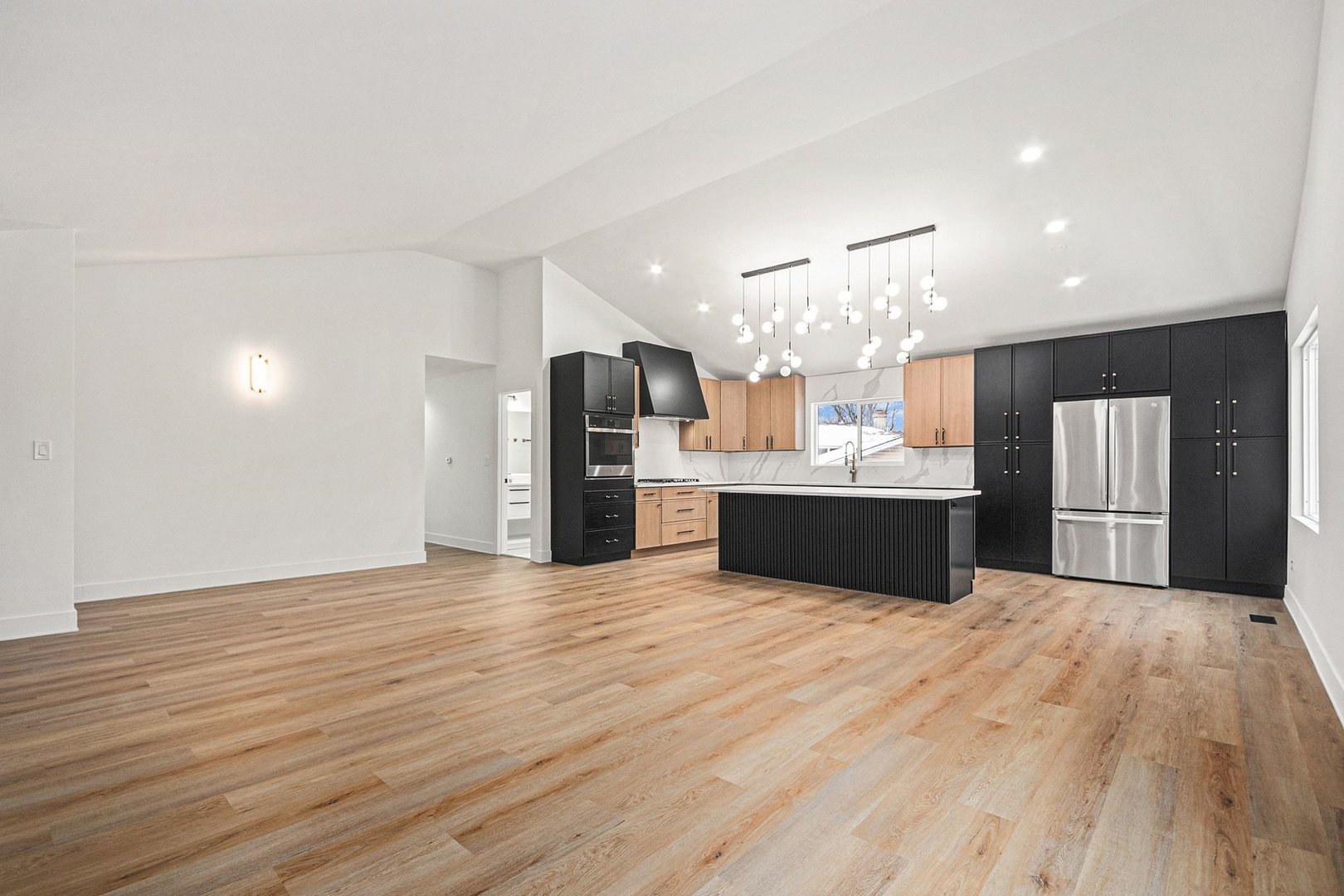 1430 Holland Place, Downers Grove, IL 60515