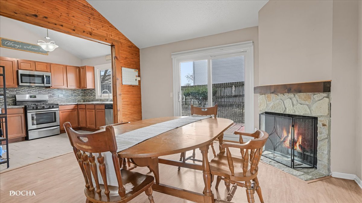 30W021 Danbury Drive, Warrenville, IL 60555