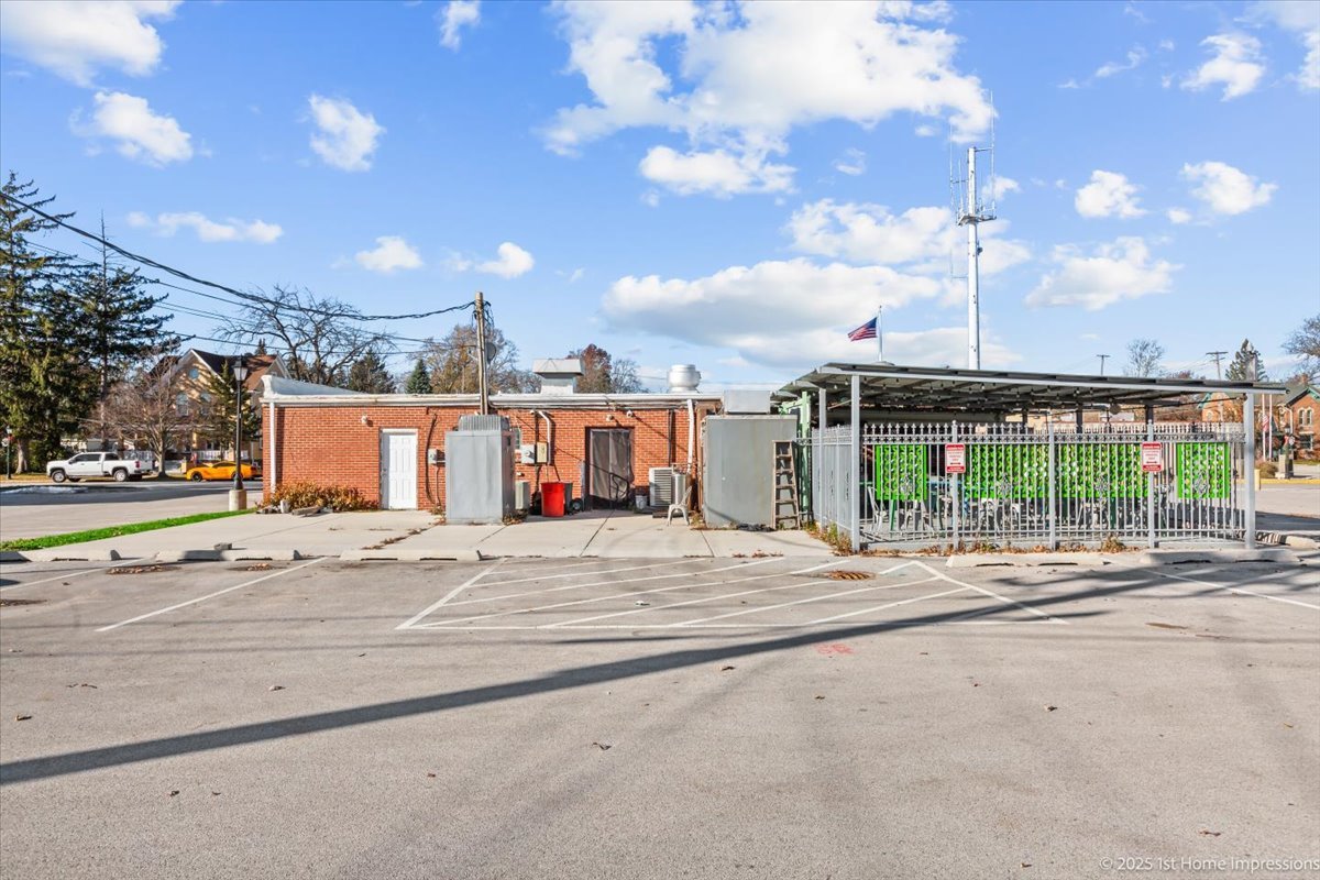 1361 Benton Street, Crete, IL 60417