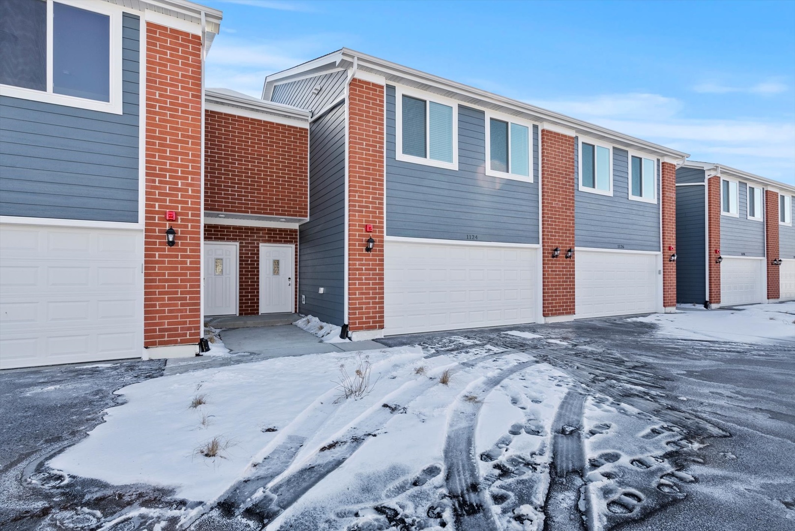 1124 Gillespie Lane #1124, Yorkville, IL 60560