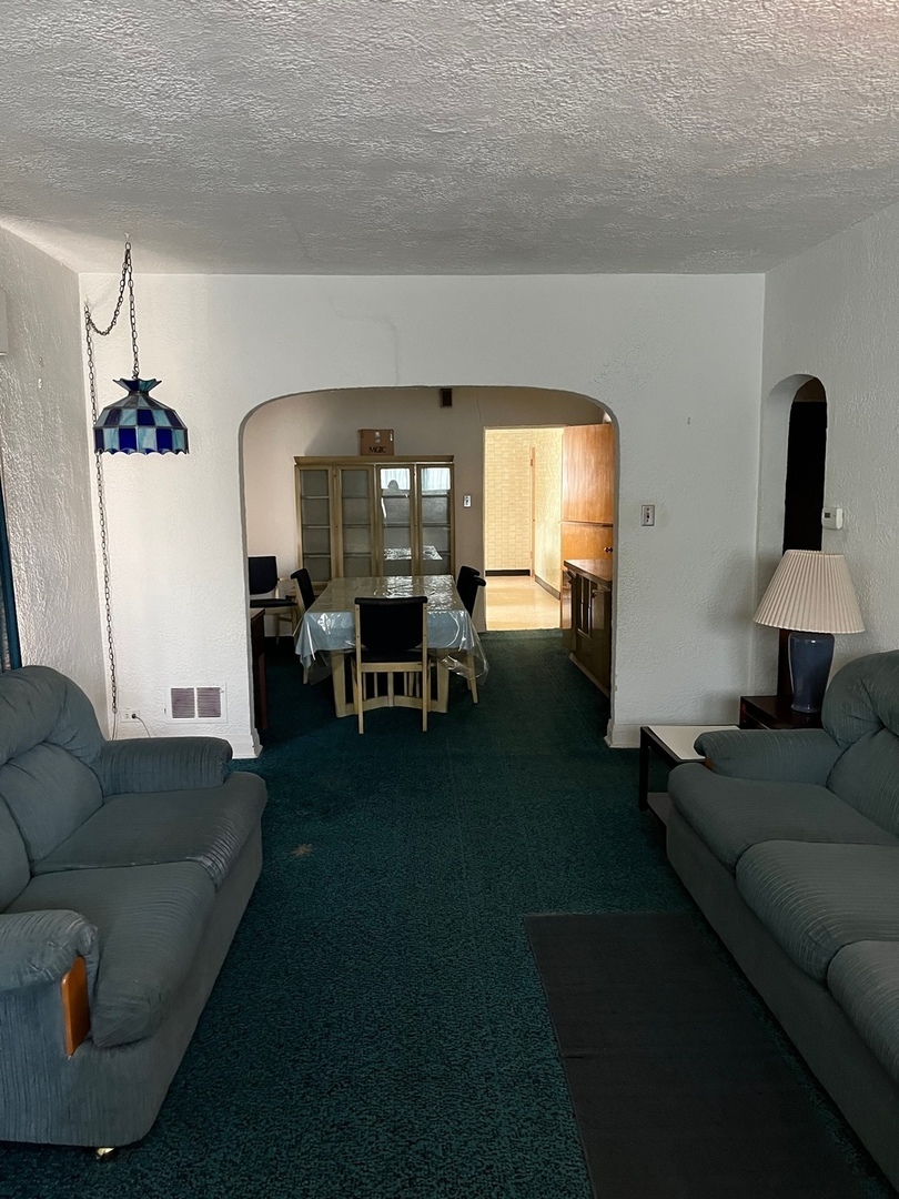 2060 Broadway Street, Blue Island, IL 60406