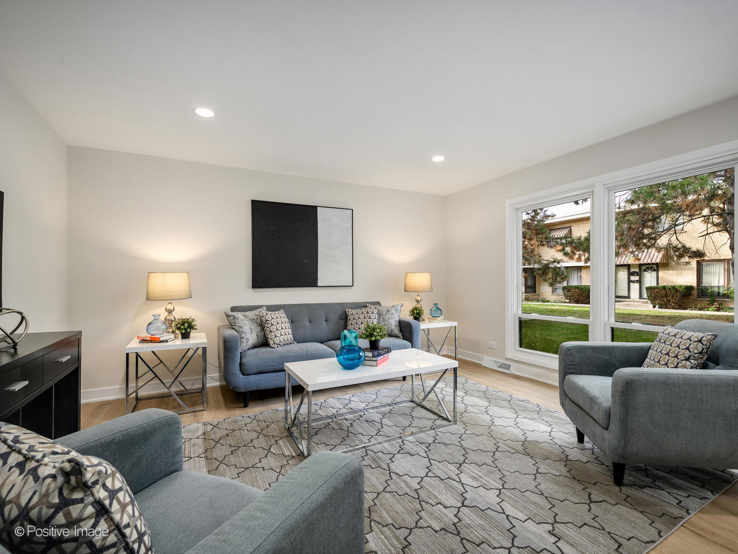 932 N Wheeling Road, Mount Prospect, IL 60056