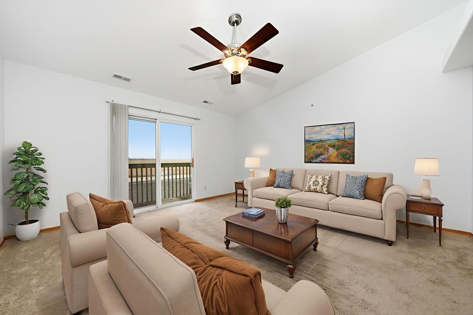 575 N Strack Street #302, Cortland, IL 60112