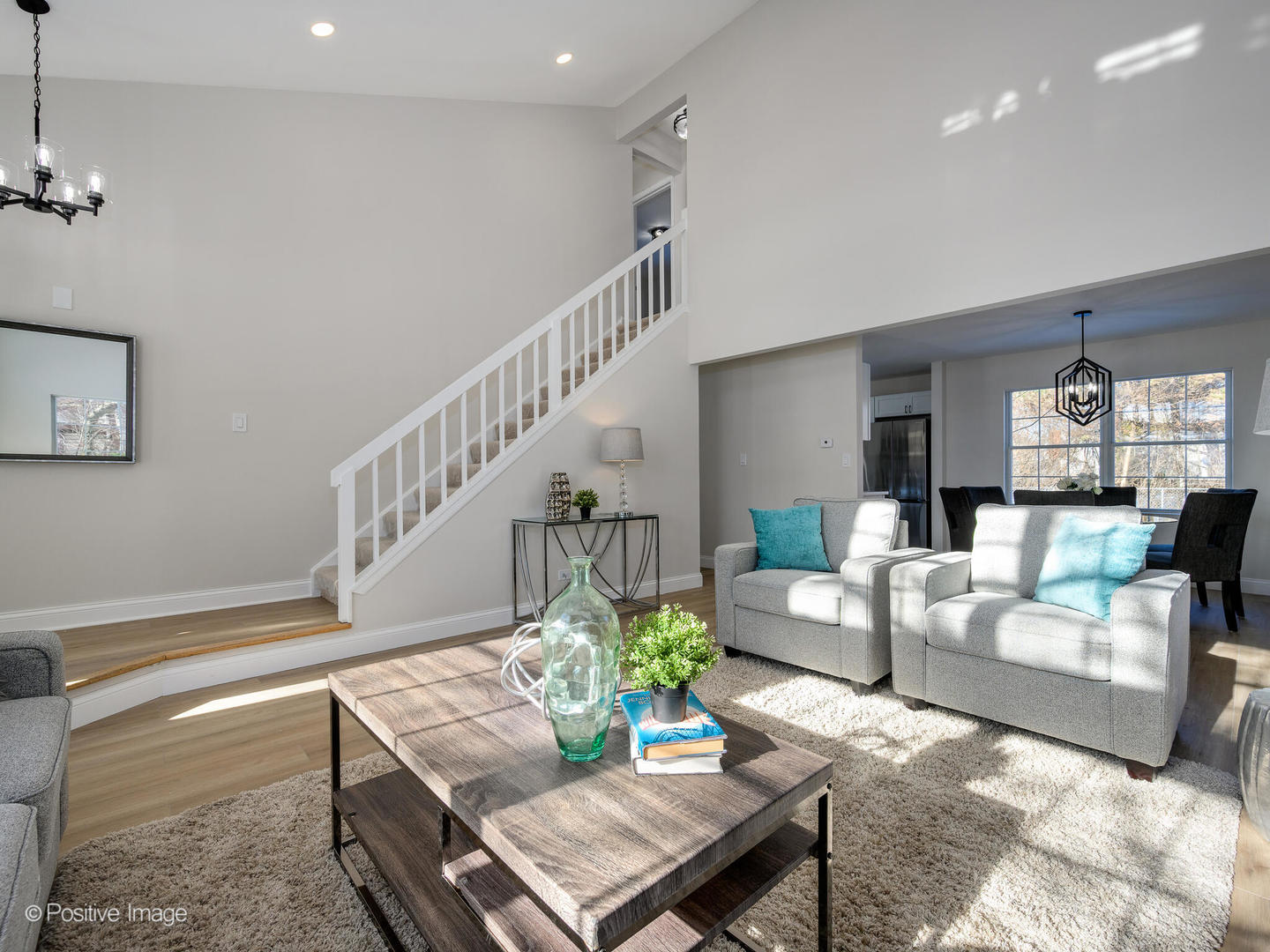 1100 N Warwick Circle, Hoffman Estates, IL 60169