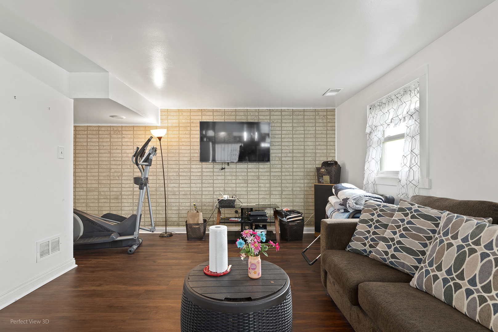 1144 E 160th Place, South Holland, IL 60473