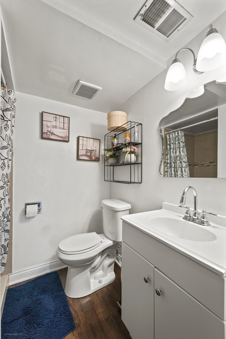 1144 E 160th Place, South Holland, IL 60473