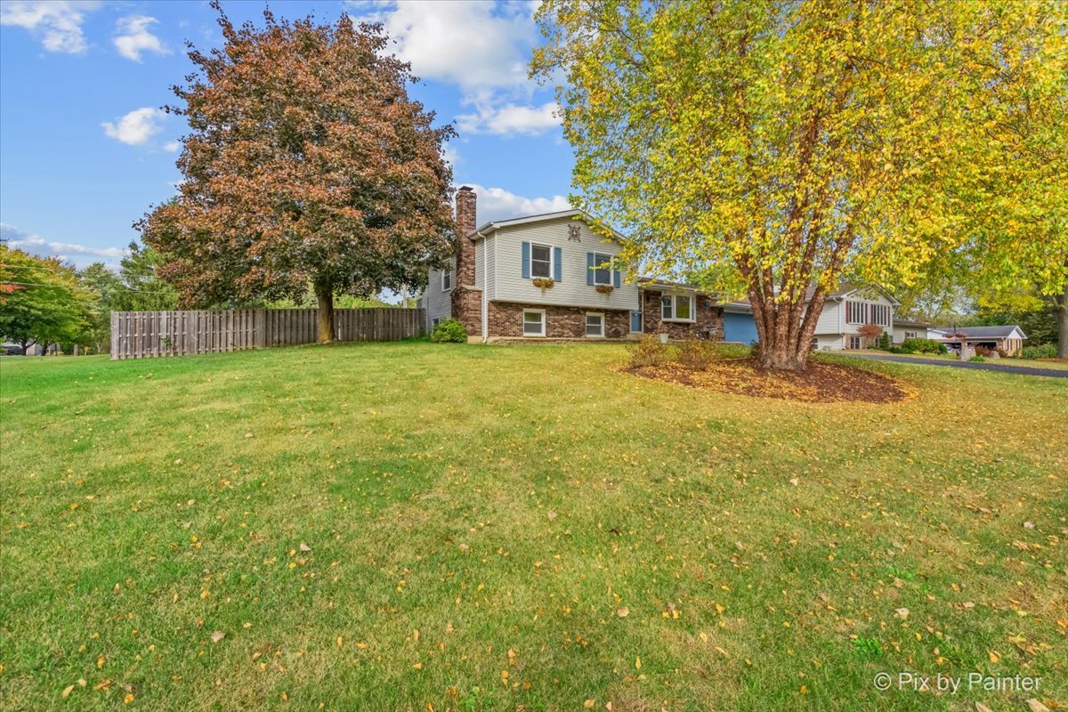 12976 W 28th Street, Beach Park, IL 60099