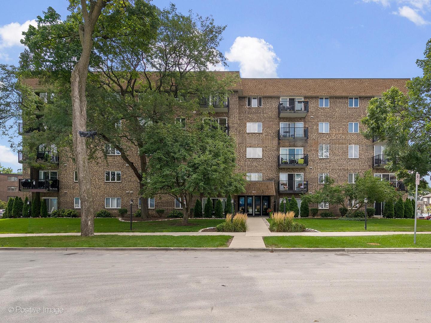 907 Curtiss Street #504, Downers Grove, IL 60515
