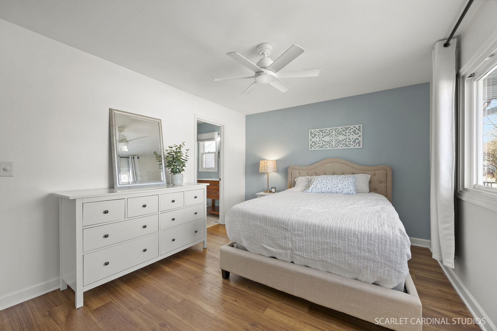 1217 River Oak Drive, Naperville, IL 60565