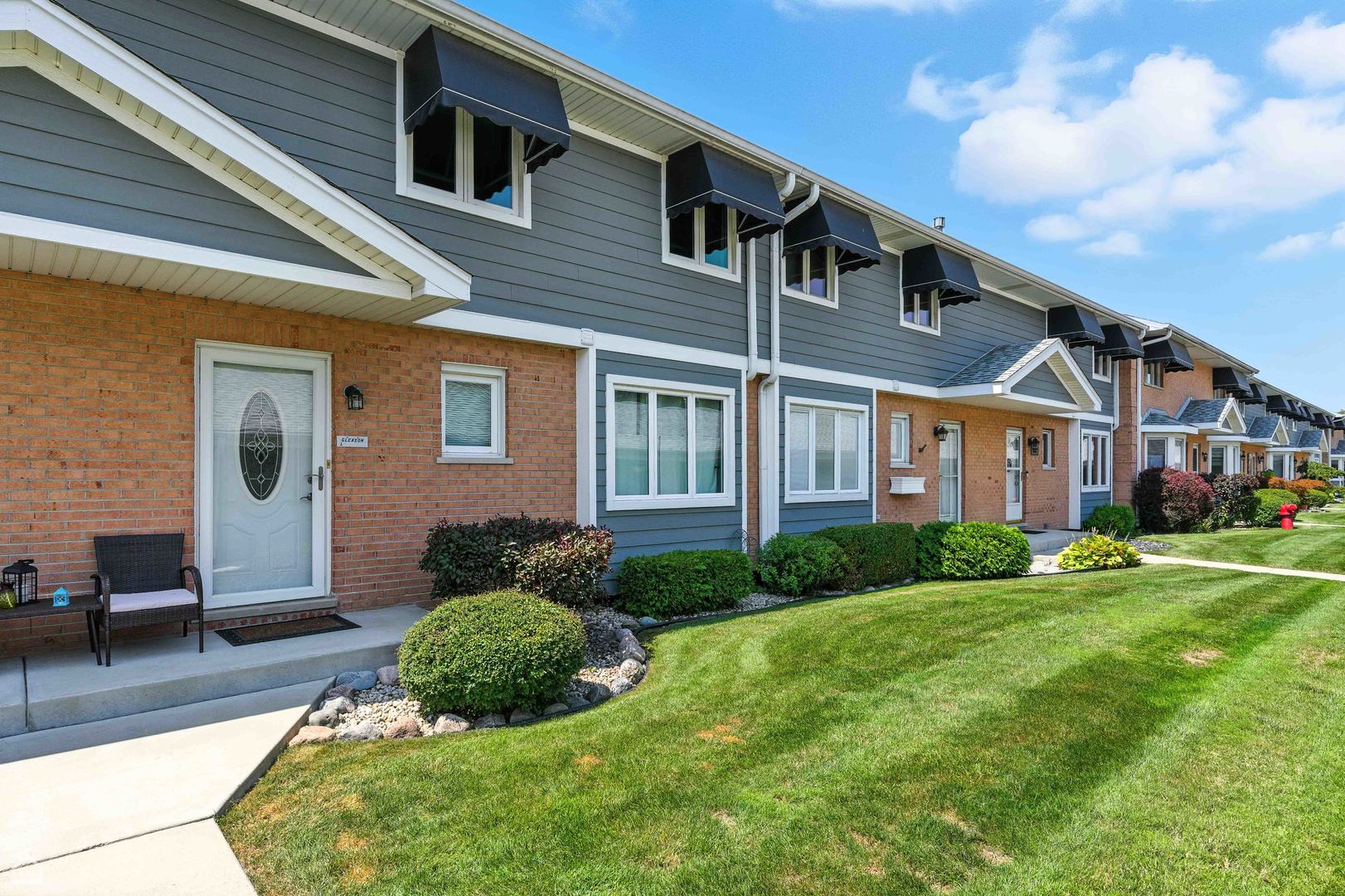 2550 W 112th Street #12L, Chicago, IL 60655