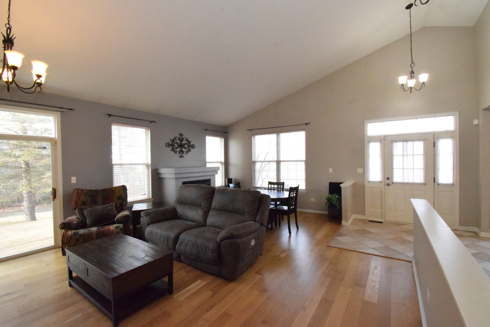 600 Countryfield Lane, Elgin, IL 60120