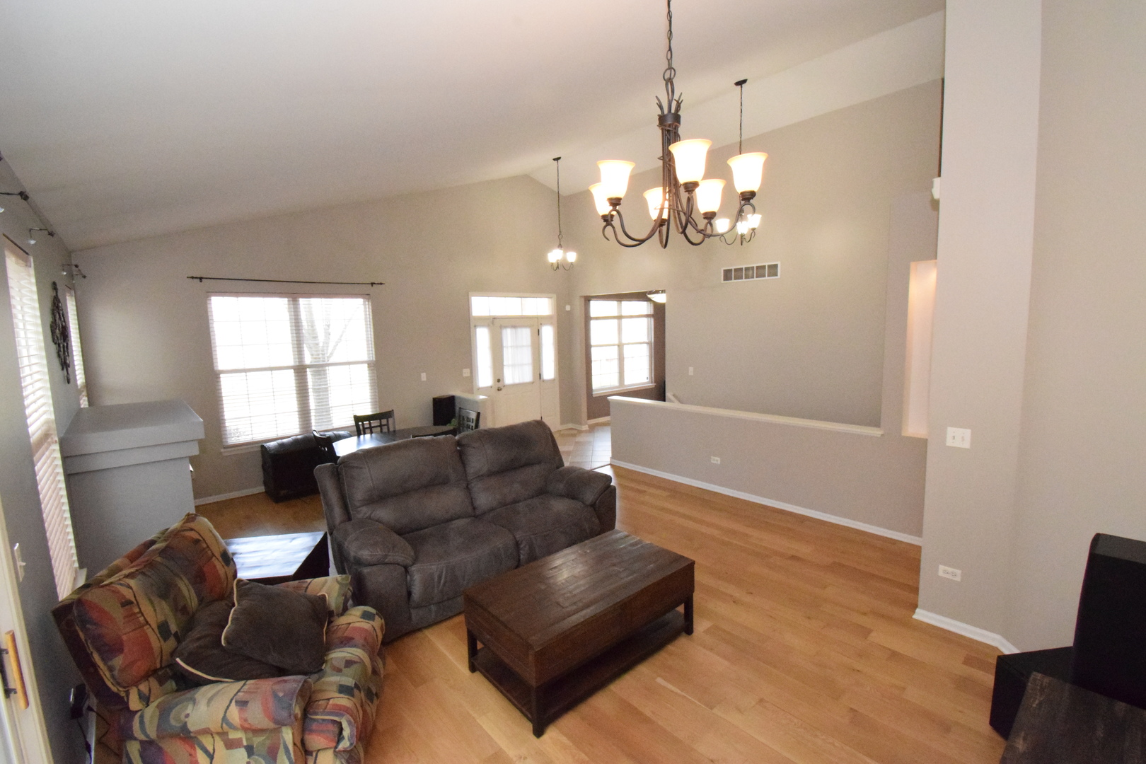 600 Countryfield Lane, Elgin, IL 60120